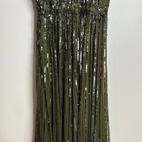 Mac Duggal Sequined High Round Neckline Stunning Dress embellished size 16 - Picture 6 of 14